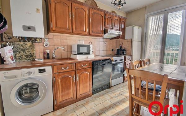 Appartement à vendre    4 pièces • 72,91 m2 Marseille 11