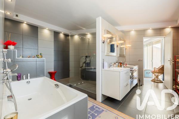 Appartement à vendre 5 pièces 220 m² La Rochelle