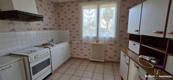 Maison de plain-pied à Loiron dans le centre