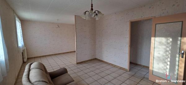 Maison de plain-pied à Loiron dans le centre