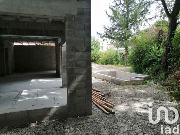 Maison à vendre 6 pièces 150 m² Morières-lès-Avignon