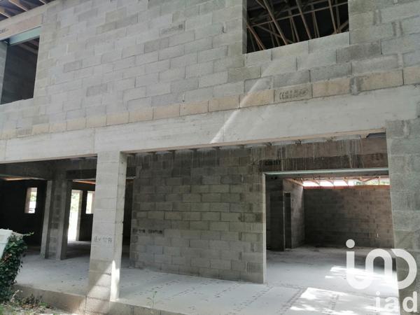 Maison à vendre 6 pièces 150 m² Morières-lès-Avignon