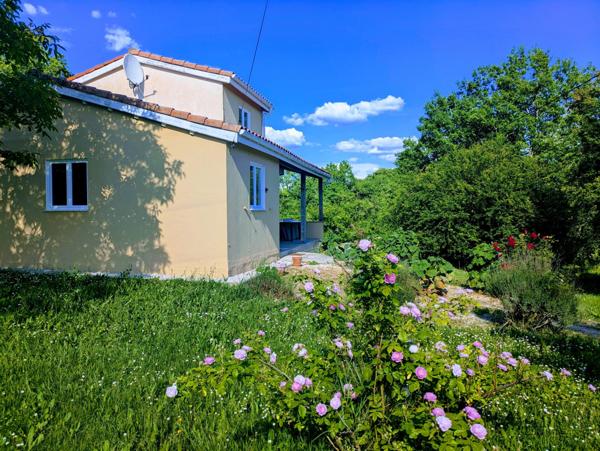 Maison T5 100m² env. sur terrain entièrement clôt