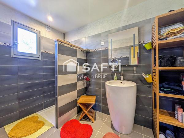 Maison T5 100m² env. sur terrain entièrement clôt