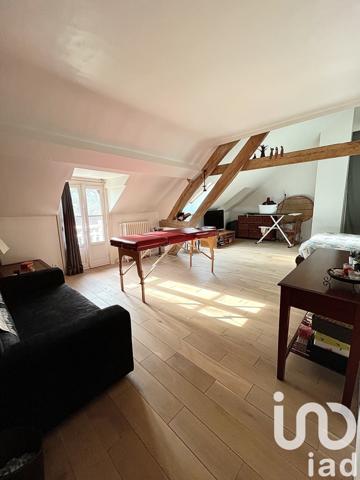 Demeure 12 pièces de 282 m² à Chaumont-en-Vexin (60240)