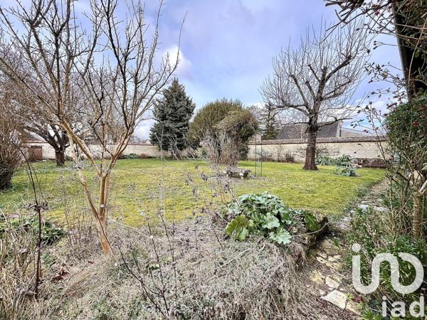 Demeure 12 pièces de 282 m² à Chaumont-en-Vexin (60240)