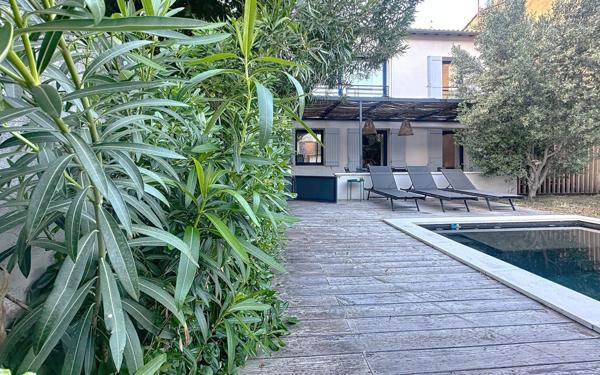 Maison à vendre    4 pièces • 140 m2 Avignon