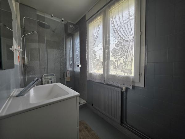 Saint-André-Les-Vergers - Maison type 4 avec jardin et garage