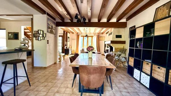 Vente                                                      Maison
                        
                     5 pièces                      120 m2                     à Aubigny-sur-Nère