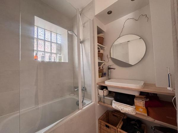 Vannes centre ville : Appartement 3 chambres + stationnement
