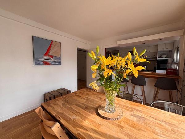 Vannes centre ville : Appartement 3 chambres + stationnement