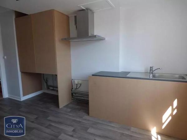 Appartement à louer 5 pièces 122.76m²