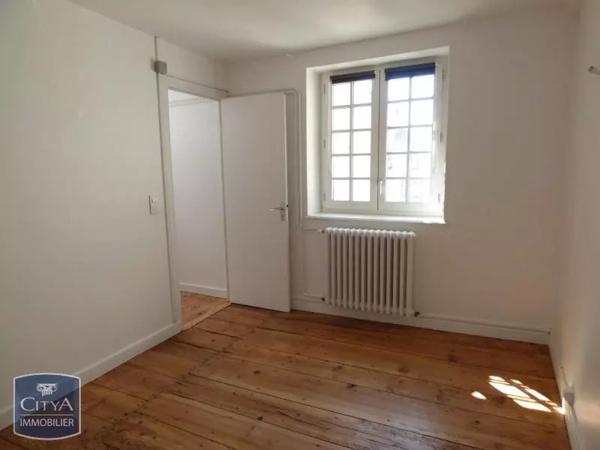 Appartement à louer 5 pièces 122.76m²