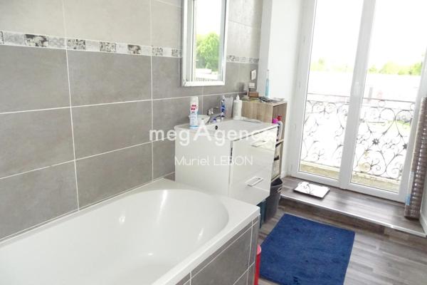 Maison à LOUVIGNE-DU-DESERT, 35420 - 9 pièces 205m²