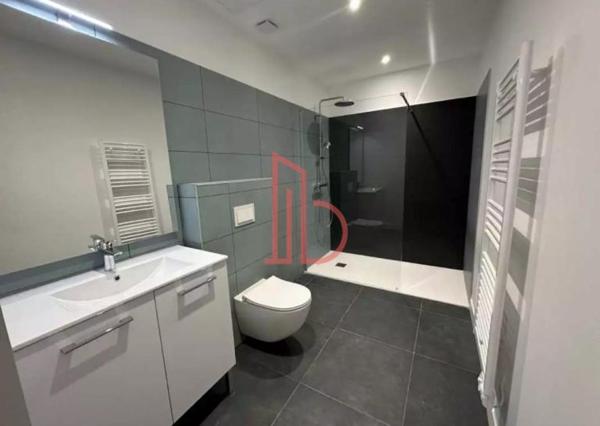 Bureau de 70 m² à louer à Bordeaux Saint-Michel - Victoire