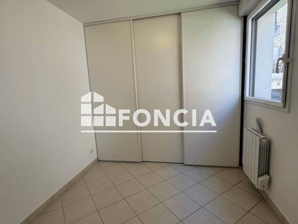 Location Appartement 2 pièces 40.24 m² - 31 RUE DE BELFORT Courbevoie 92400