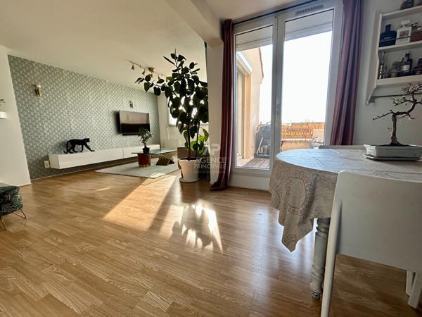 Appartement ACHERES 3 pièce(s) 74 m2 260 000 € **  - Référence  9300