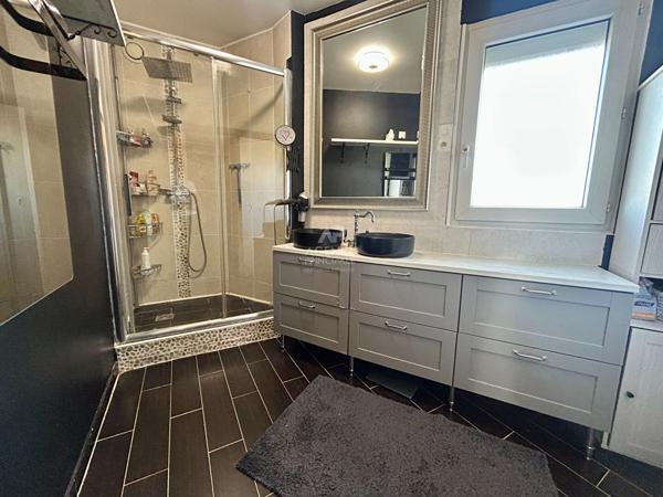 Appartement ACHERES 3 pièce(s) 74 m2 260 000 € **  - Référence  9300