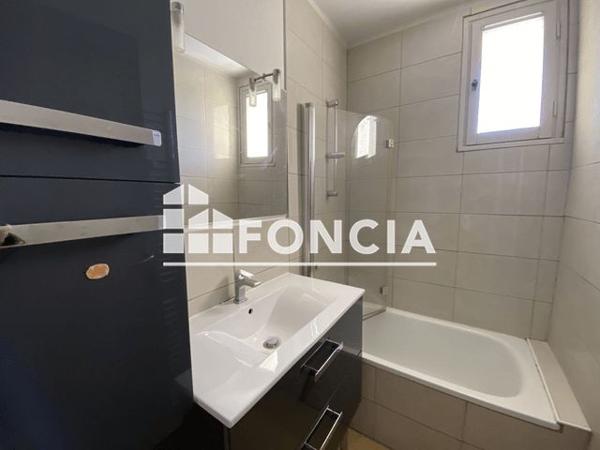 Location Appartement 4 pièces 66.4 m² - RUE DU DOCTEUR L'HERMIER Livron Sur Drome 26250