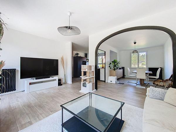 Maison 3 chambres de 116m2 - Boisseuil - entièrement rénovée - grande parcelle