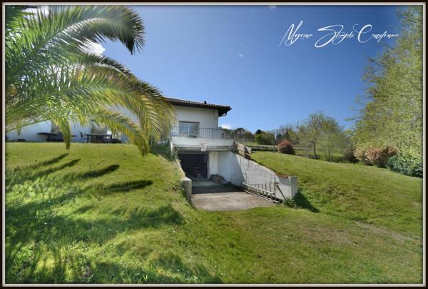 Dpt Landes (40), à vendre CAPBRETON Propriété de charme au calme.