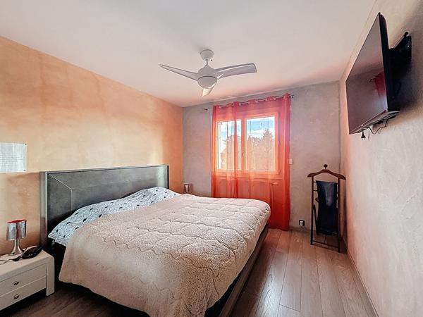 Maison familiale de 133 m² avec piscine pool house, atelier sur terrain arboré de 2 000 m²