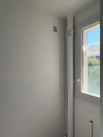 APPARTEMENT T4 A LOUER - CALUIRE ET CUIRE Montessuy-Ouest 84.64 m 2 1 375 € charges comprises par mois