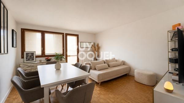 REIMS - Appartement de type 3 avec garage et balcon