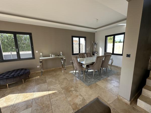 Villa de 160 m2  Roquemaure (30150)