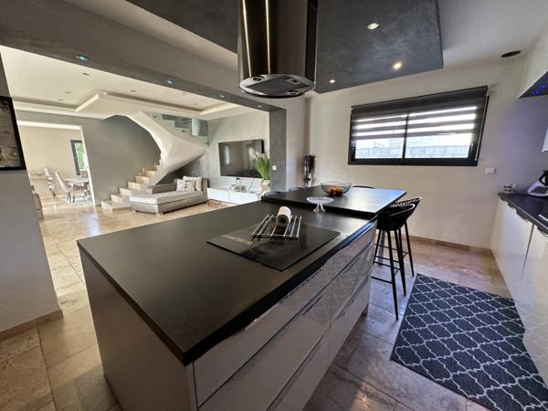 Villa de 160 m2  Roquemaure (30150)