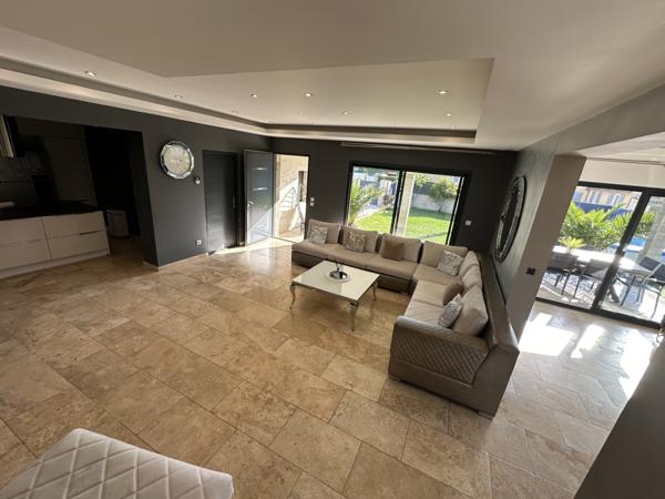 Villa de 160 m2  Roquemaure (30150)