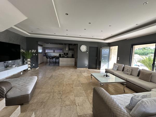 Villa de 160 m2  Roquemaure (30150)