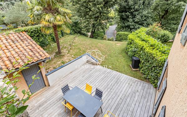 ST-DIDIER-AU-MONT-D’OR – MAISON FAMILIALE RÉNOVÉE AU CALME, À DEUX PAS DU CENTRE