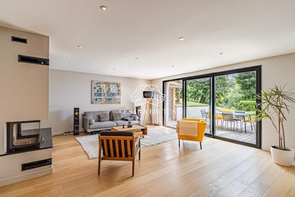 ST-DIDIER-AU-MONT-D’OR – MAISON FAMILIALE RÉNOVÉE AU CALME, À DEUX PAS DU CENTRE