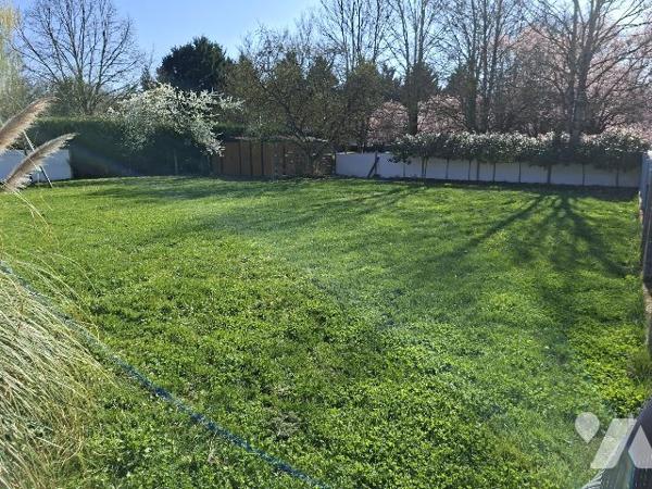 Terrain à vendre Monts