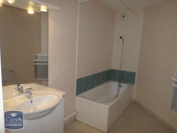 Appartement à louer 1 pièce 30.56m²