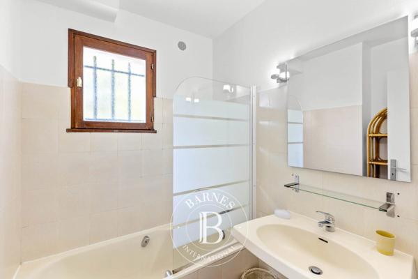 Sainte-Lucie-de-Porto-Vecchio, Villa 7 Chambres -  250 m² à vendre