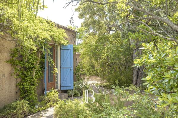 Sainte-Lucie-de-Porto-Vecchio, Villa 7 Chambres -  250 m² à vendre