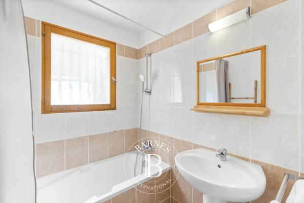 Sainte-Lucie-de-Porto-Vecchio, Villa 7 Chambres -  250 m² à vendre