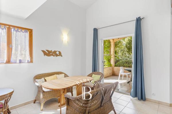 Sainte-Lucie-de-Porto-Vecchio, Villa 7 Chambres -  250 m² à vendre