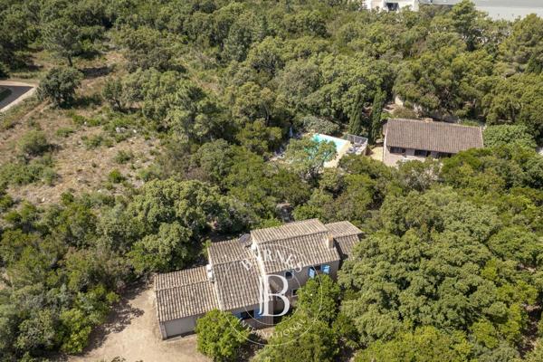 Sainte-Lucie-de-Porto-Vecchio, Villa 7 Chambres -  250 m² à vendre