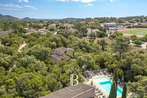 Sainte-Lucie-de-Porto-Vecchio, Villa 7 Chambres -  250 m² à vendre