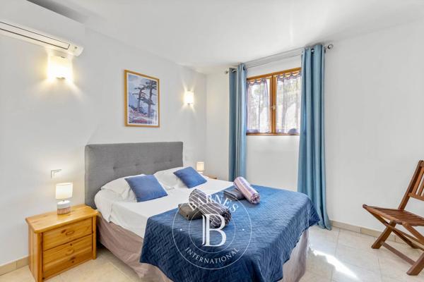 Sainte-Lucie-de-Porto-Vecchio, Villa 7 Chambres -  250 m² à vendre