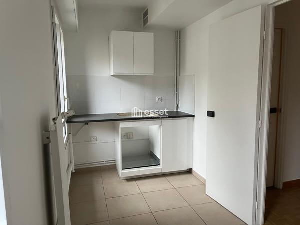 Location Appartement 5 pièces 110 m² - Le Chesnay 78150