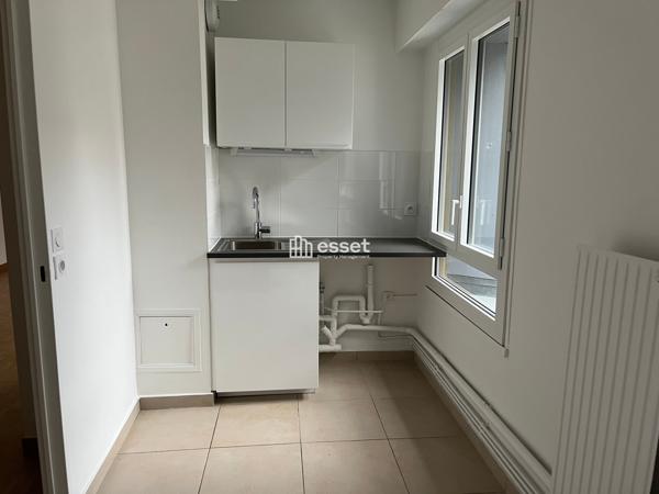 Location Appartement 5 pièces 110 m² - Le Chesnay 78150