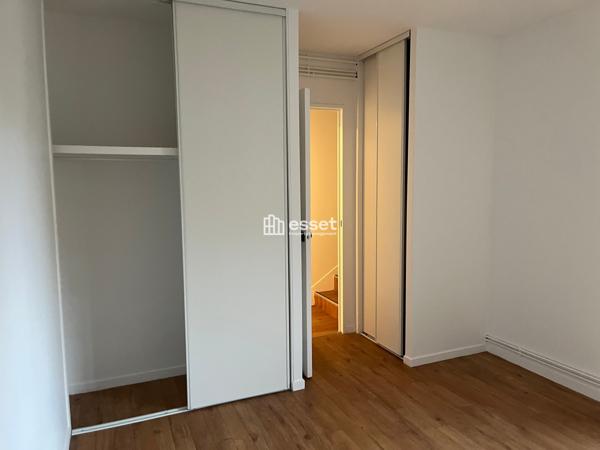 Location Appartement 5 pièces 110 m² - Le Chesnay 78150