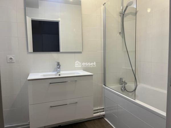 Location Appartement 5 pièces 110 m² - Le Chesnay 78150