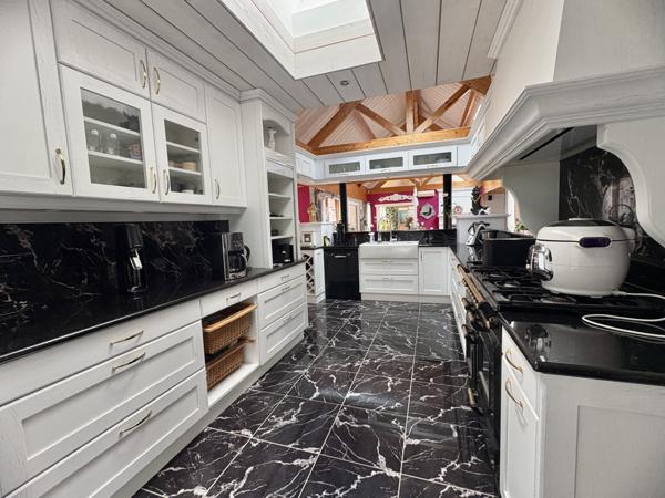 Lanarvily (29260) Sylvie TROMELIN