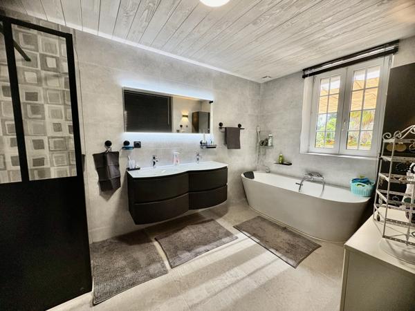 Lanarvily (29260) Sylvie TROMELIN