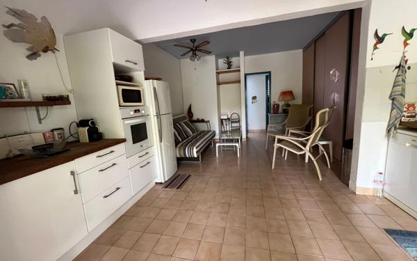 Appartement à vendre    2 pièces • 35,77 m2 Saint-François